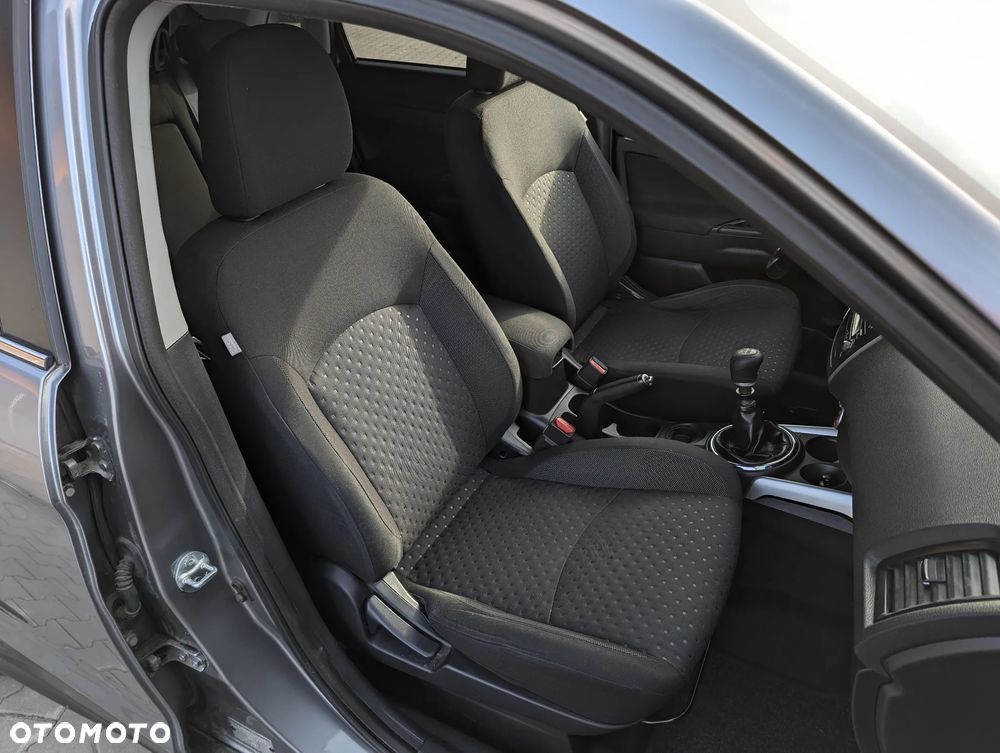 Mitsubishi ASX 1.8 DI-D 2WD Instyle - 35