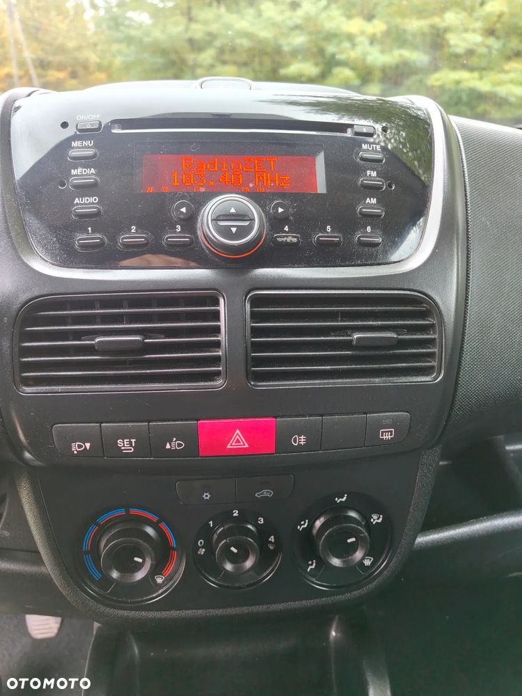 Opel Combo D - 8