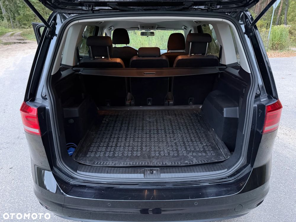 Volkswagen Touran - 7
