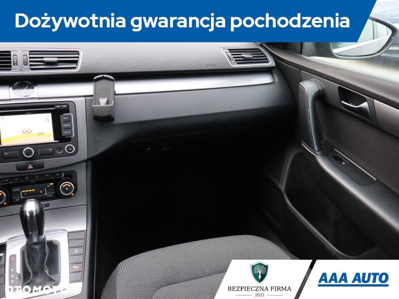 Volkswagen Passat Variant - 10