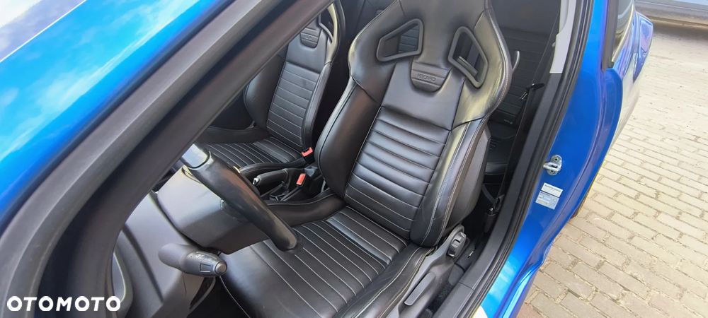 Opel Corsa 1.6 Turbo OPC - 9