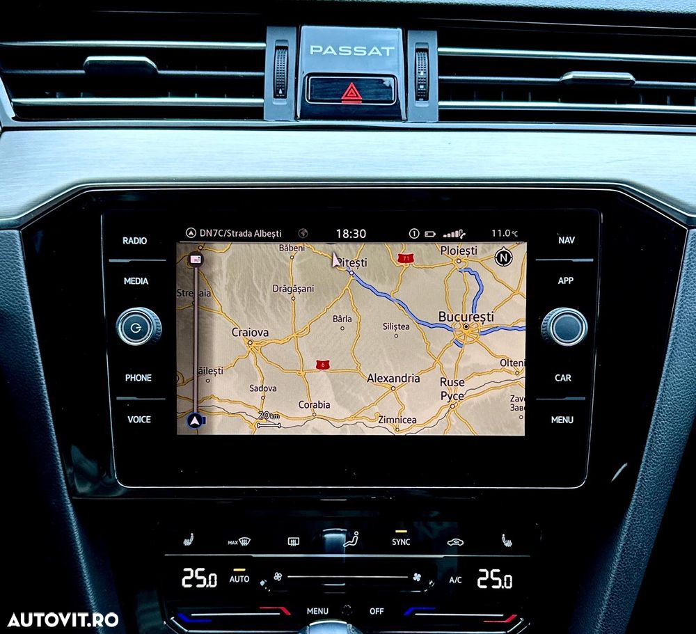 Volkswagen Passat Variant 2.0 TDI DSG Highline - 17