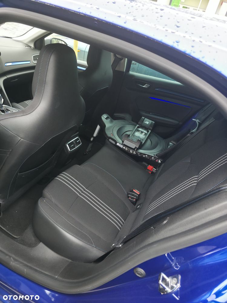 Renault Megane ENERGY TCe 205 EDC GT - 8