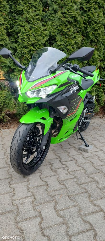 Kawasaki Ninja 400 - 1