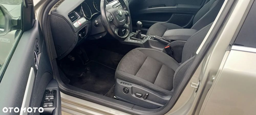 Skoda Superb 1.8 TSI Exclusive - 7