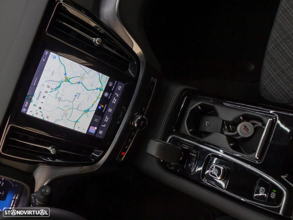 Volvo V60 2.0 T6 AWD TE Essential - 25