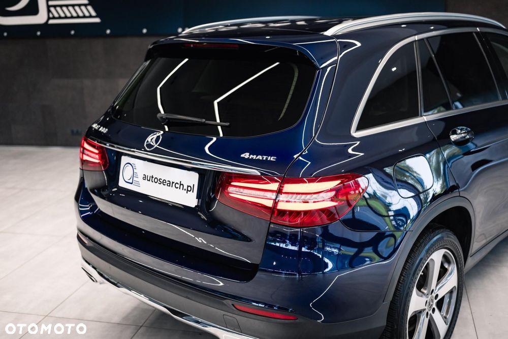 Mercedes-Benz GLC 300 4-Matic - 40