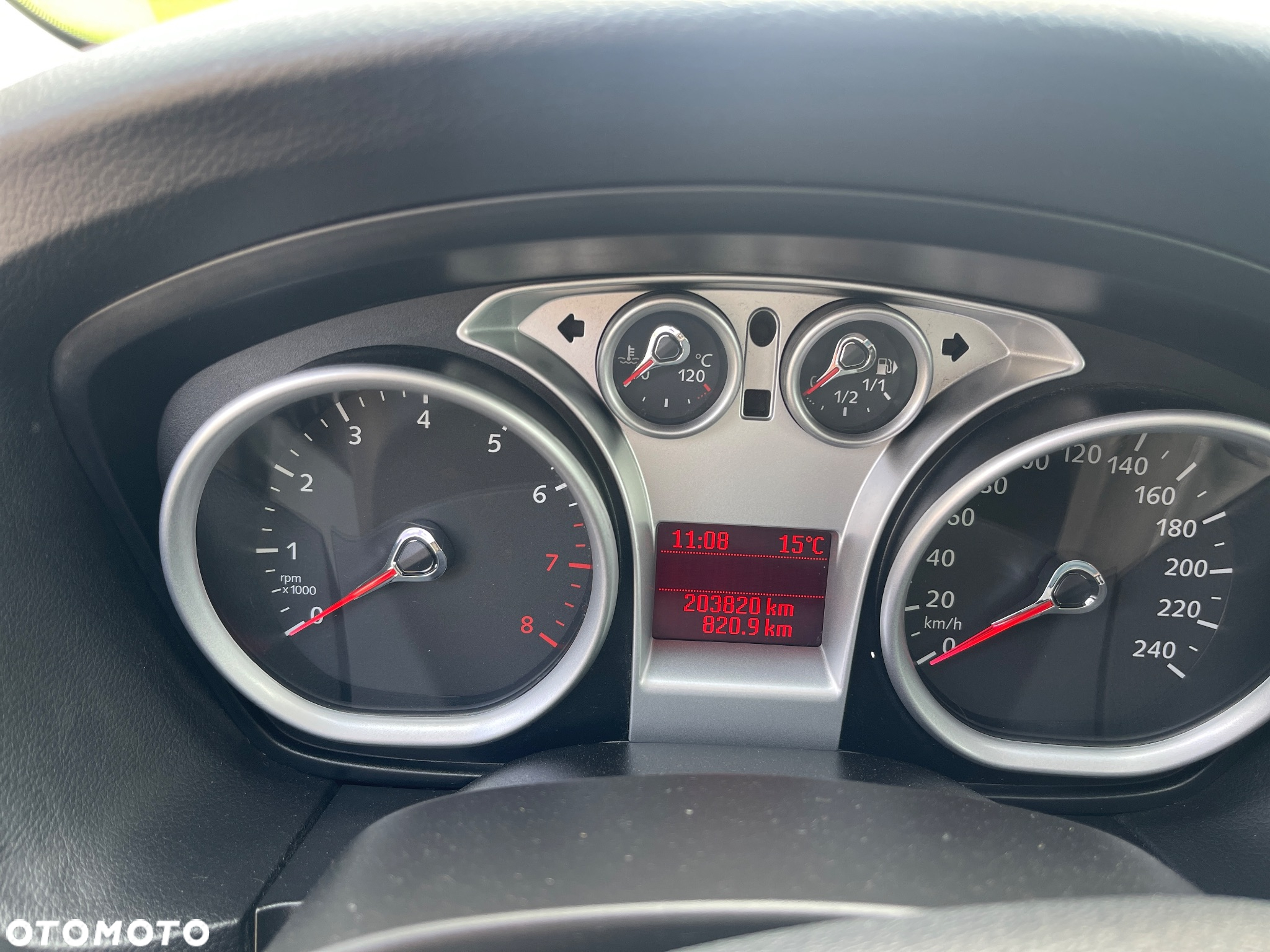 Ford Focus 1.6 16V Sport - 10