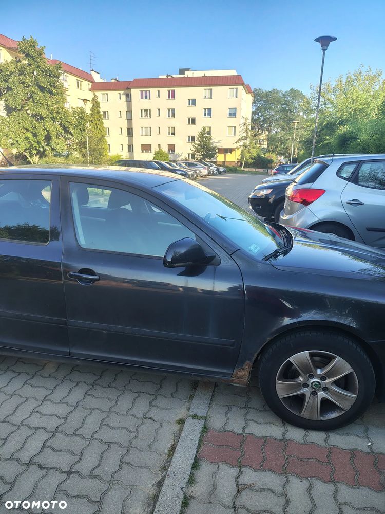 Skoda Octavia 2.0 TDI DPF Ambiente - 2