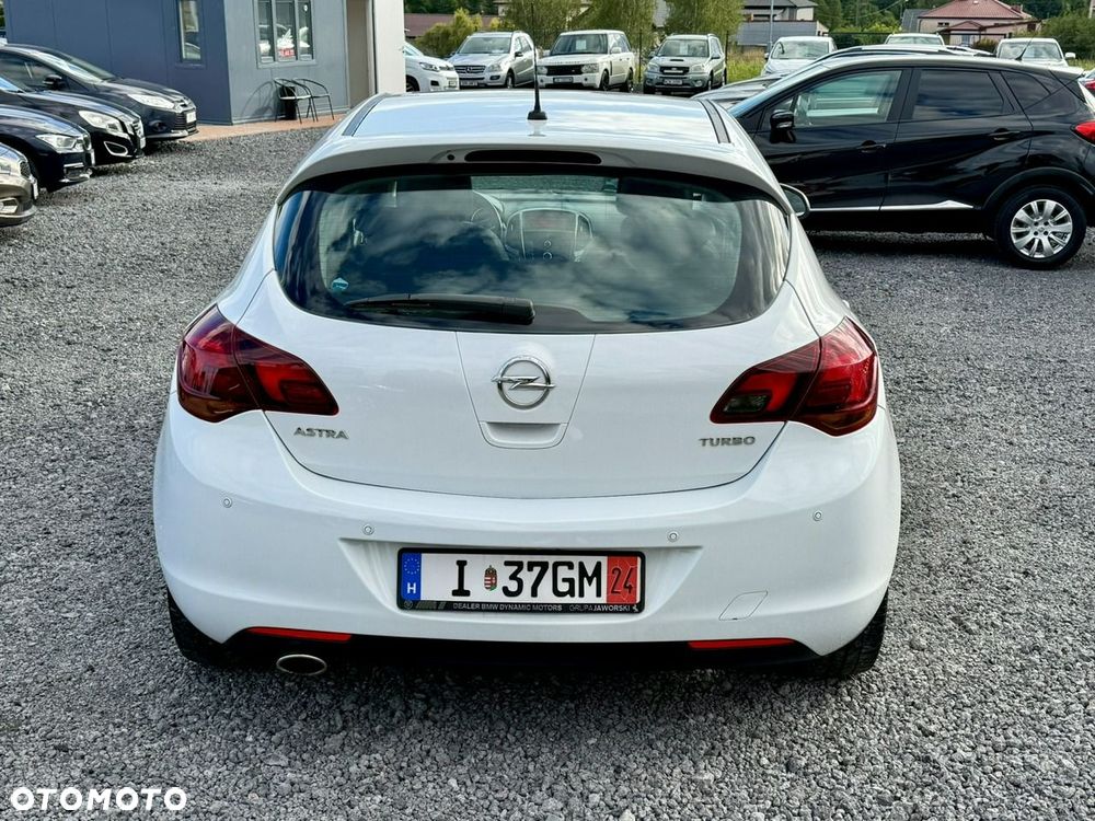 Opel Astra 1.4 Turbo Innovation - 13