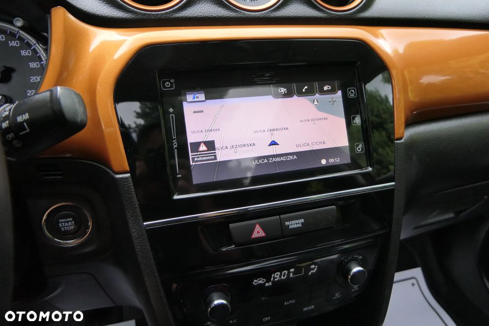 Suzuki Vitara 1.6 Premium 2WD - 21