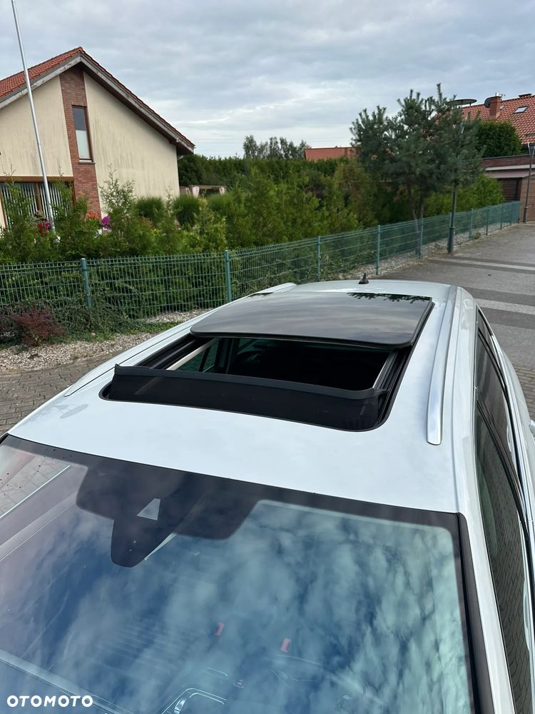 Volkswagen Passat - 31