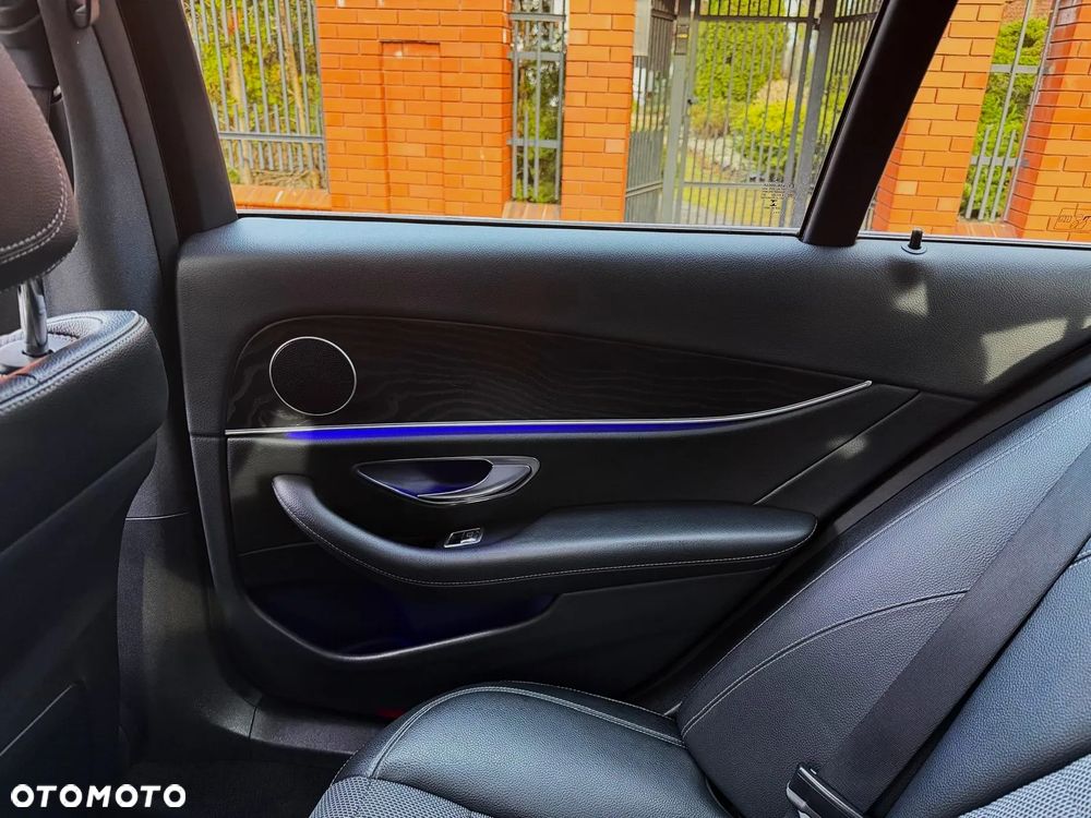 Mercedes-Benz Klasa E 350 BlueTEC 9G-TRONIC Edition - 21