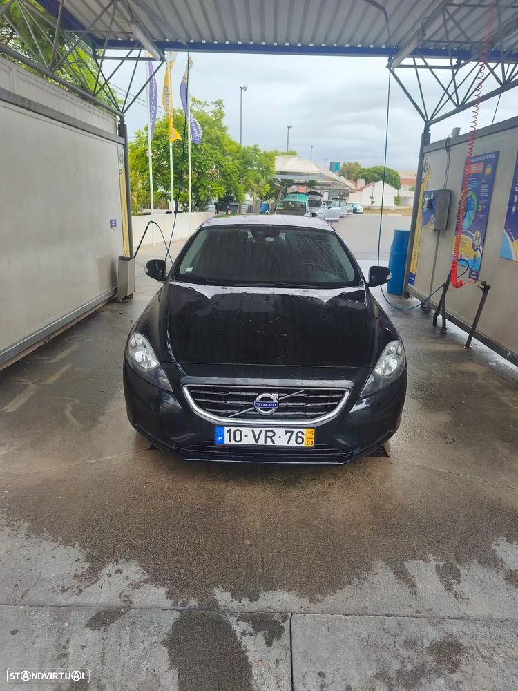 Volvo V40 D2 Momentum - 11