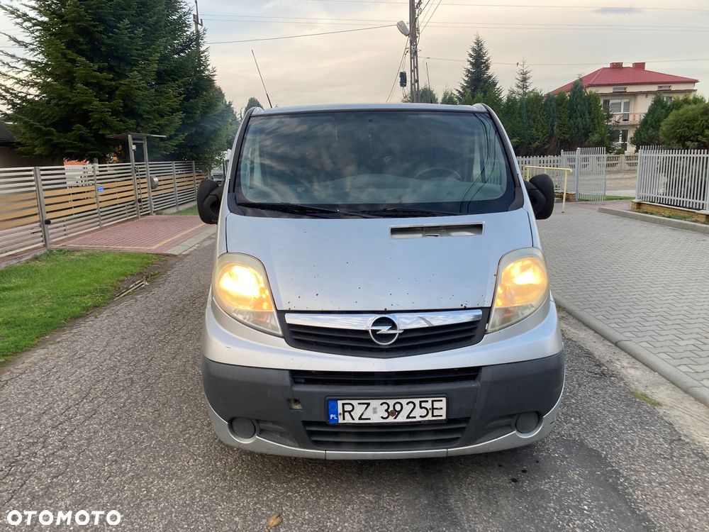 Opel Vivaro - 2