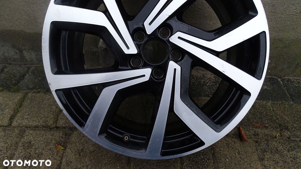 vw polo gti 2g0 7.5jx18h2-n et51 5x100 - felga oryginał - 3