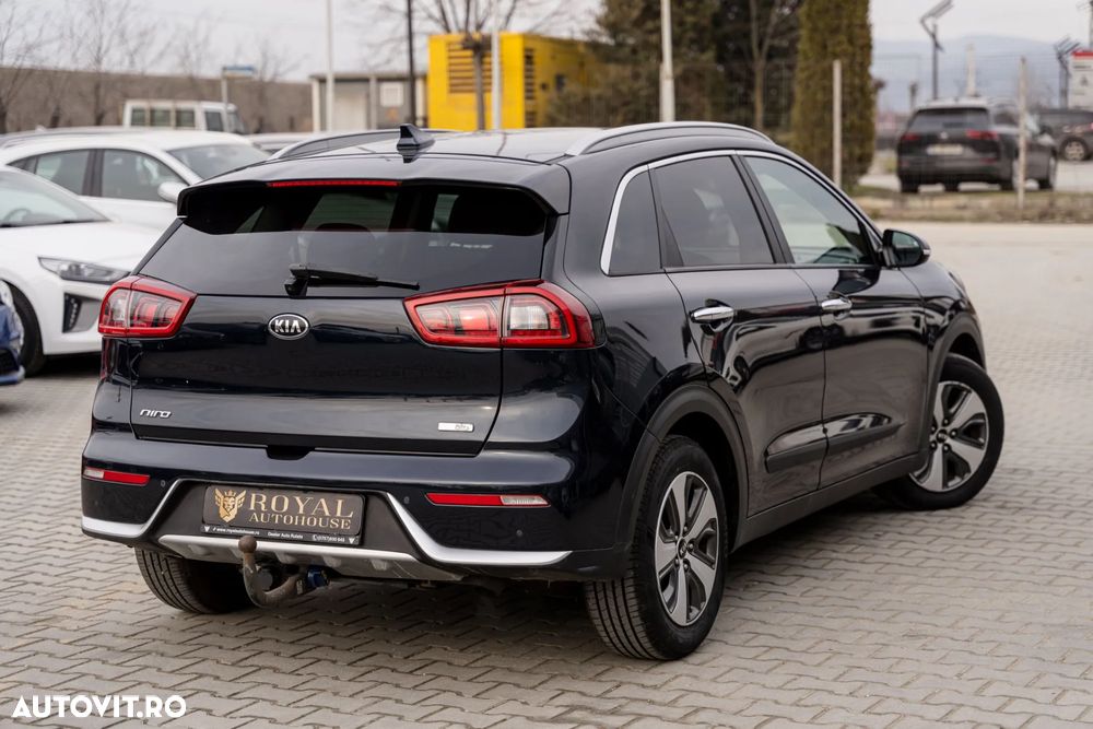 Kia Niro 1.6 GDI 2WD Aut. Spirit - 4