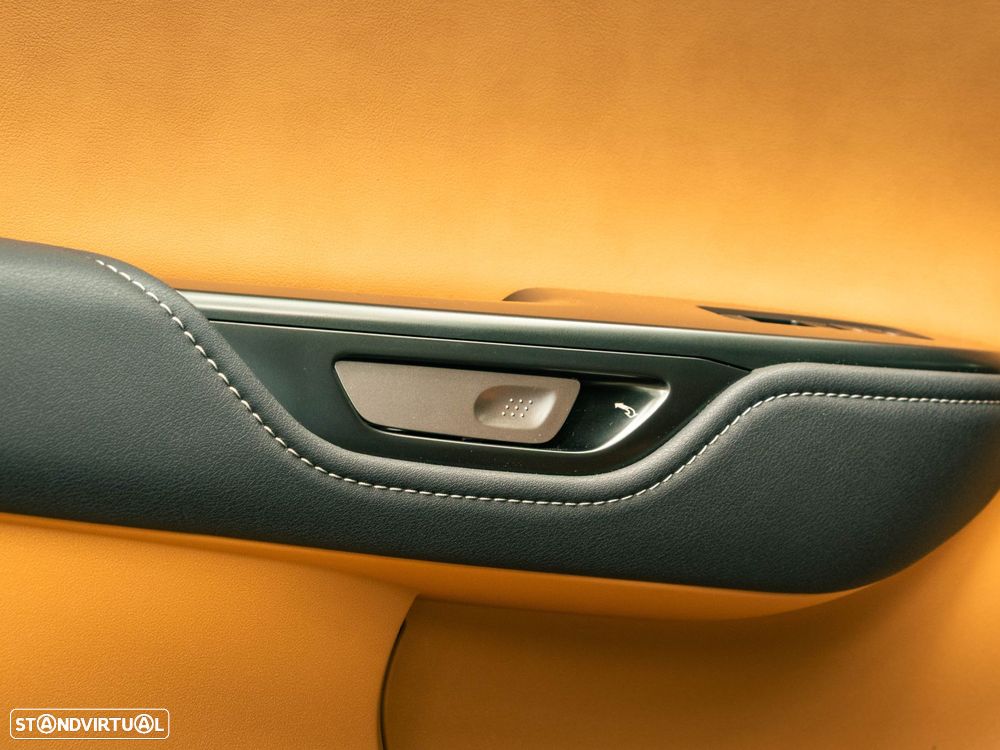 Lexus RZ 300e Premium - 37