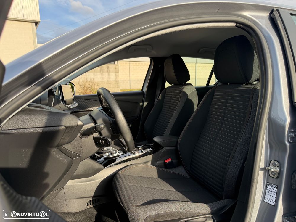 Peugeot e-208 50 kWh Active Pack - 22