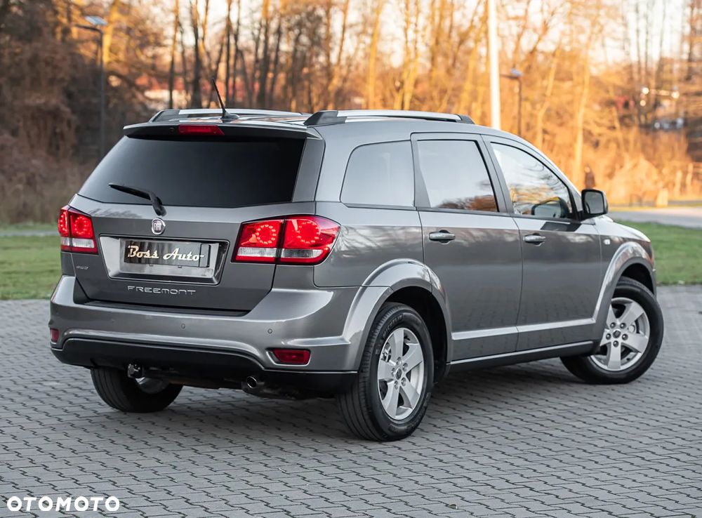 Fiat Freemont 2.0 Multijet 16V DPF Automatik Allrad Lounge - 13