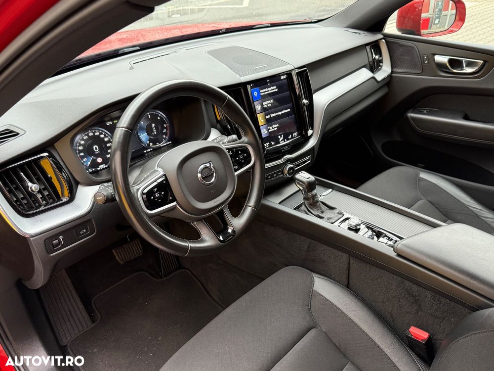 Volvo XC 60 D4 Geartronic Momentum Pro - 4