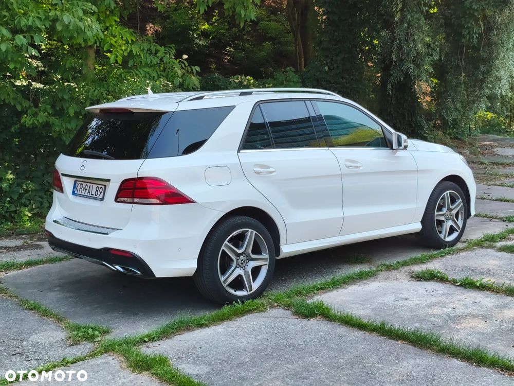 Mercedes-Benz GLE 250 d 4-Matic - 3