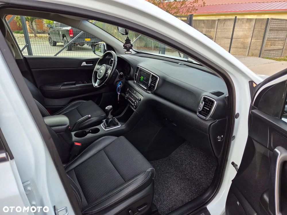 Kia Sportage 2,0 CRDI 2WD ISG Spirit - 14