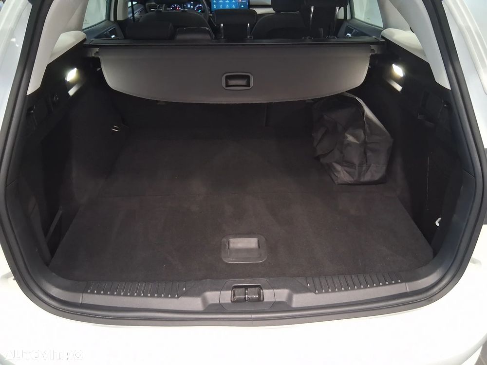 Ford Focus 1.0 EcoBoost Titanium - 34