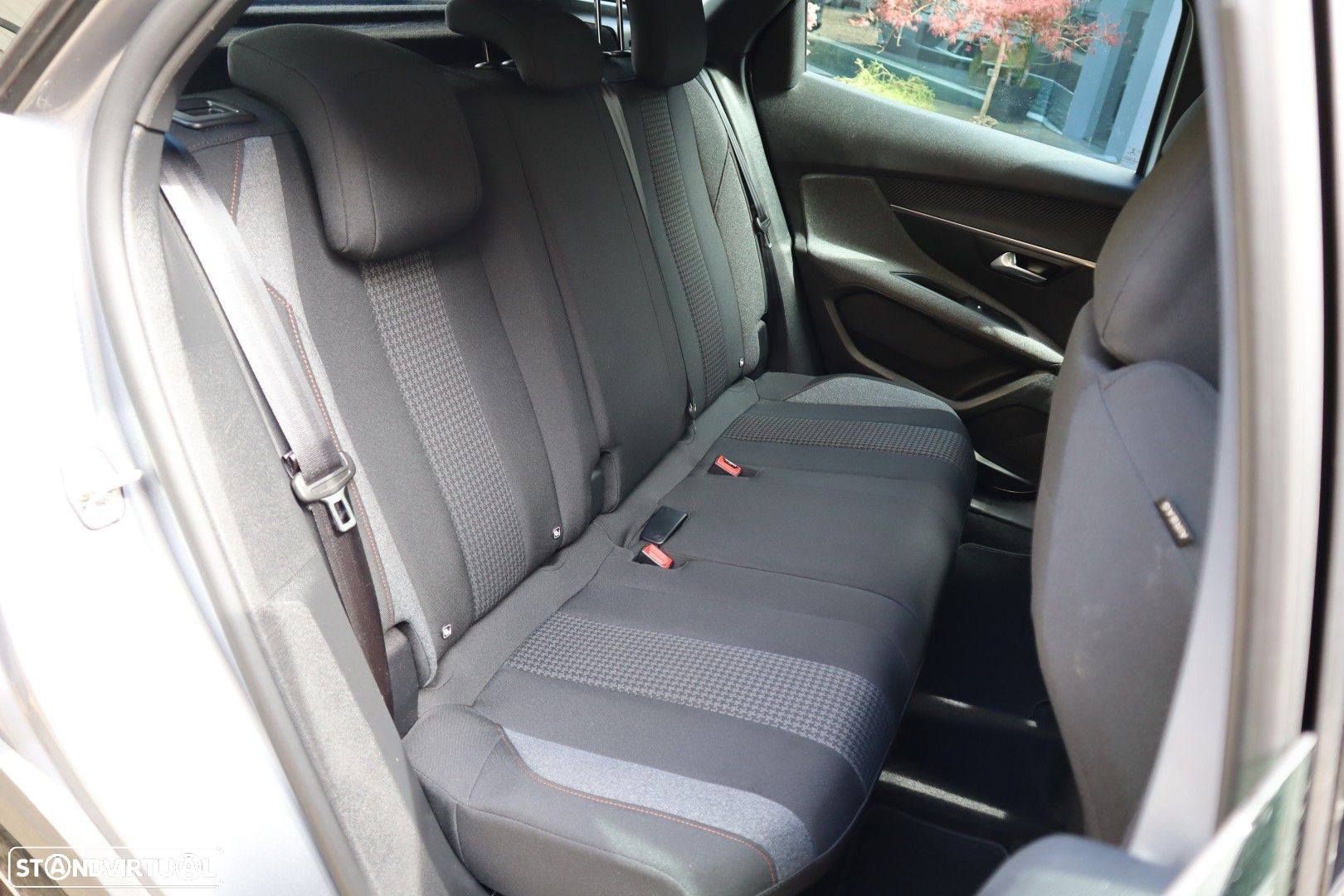 Peugeot 3008 BlueHDi 130 Stop & Start EAT8 Active Pack - 24