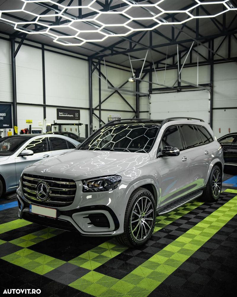 Mercedes-Benz GLS - 2