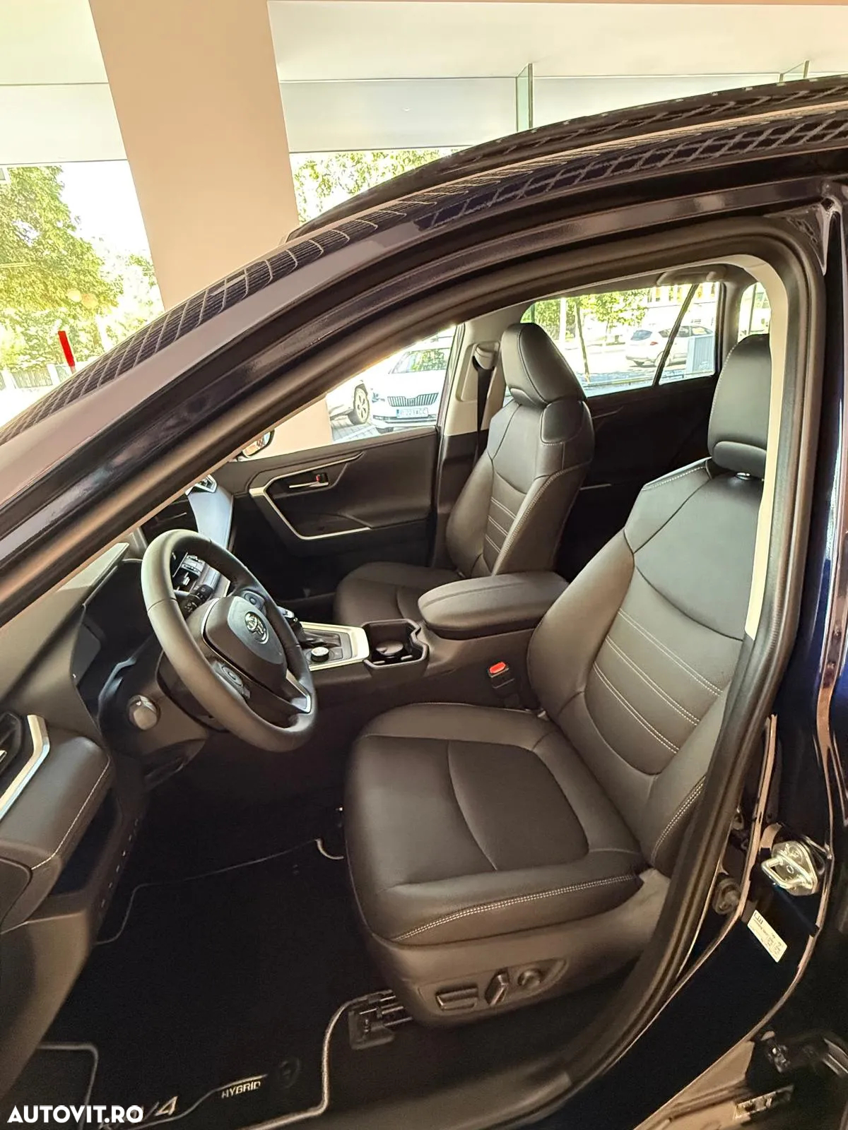 Toyota RAV4 2.5 Hybrid VVT-iE 4x4 Luxury Premium - 17