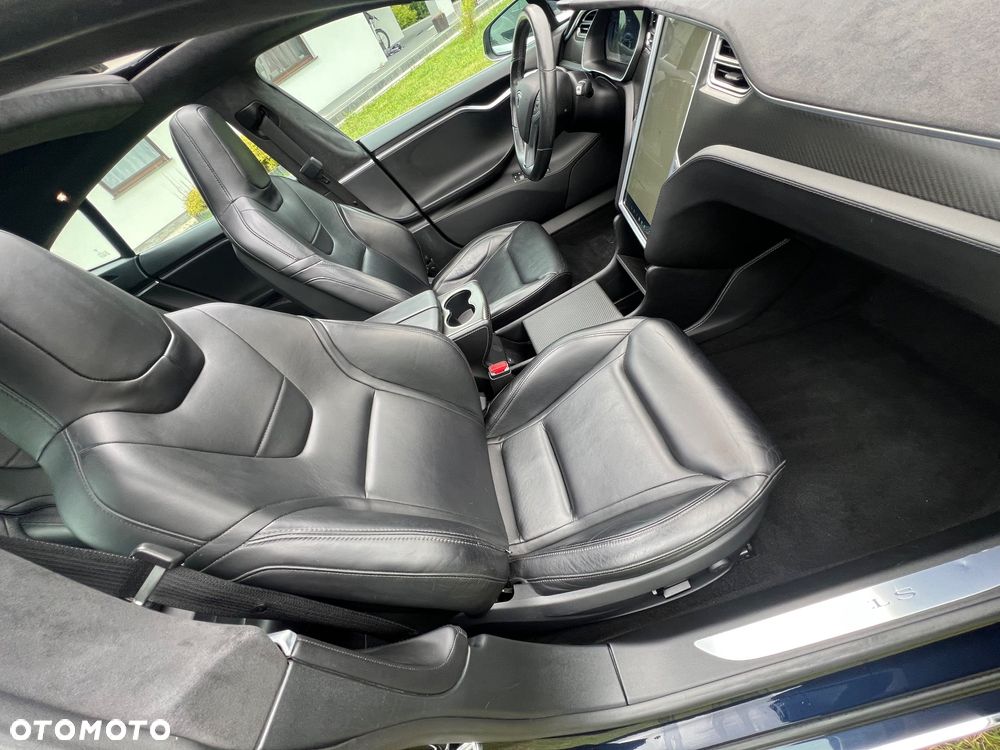 Tesla Model S Performance - 20