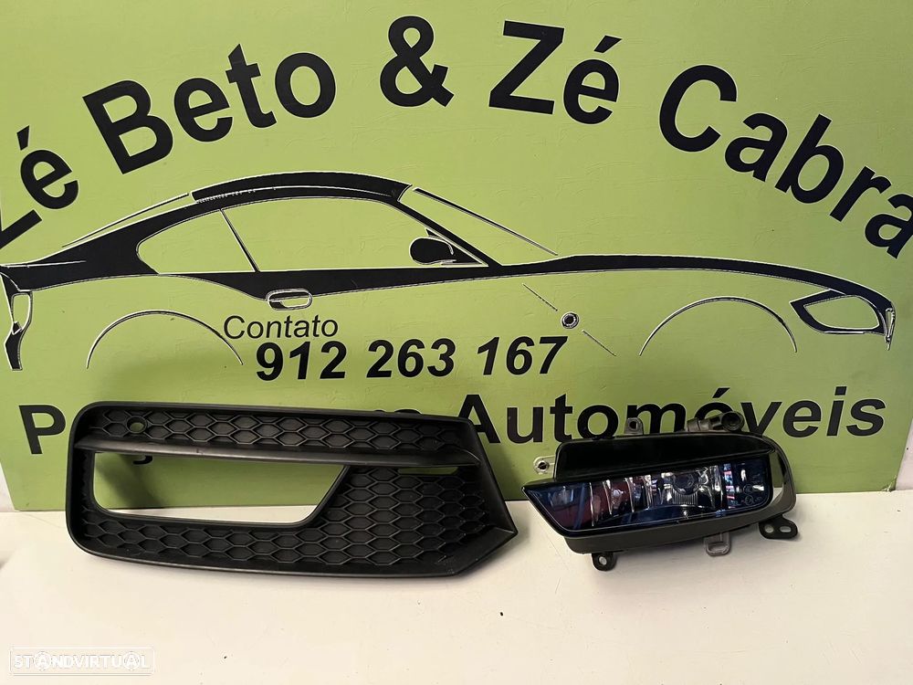 AUDI A1 GRELHA FAROL NEVOEIRO - FN049 - 1