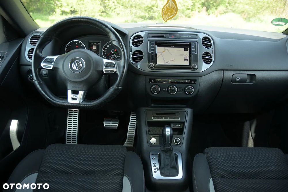 Volkswagen Tiguan 2.0 TDI 4Mot Perfectline R-Style DSG - 24