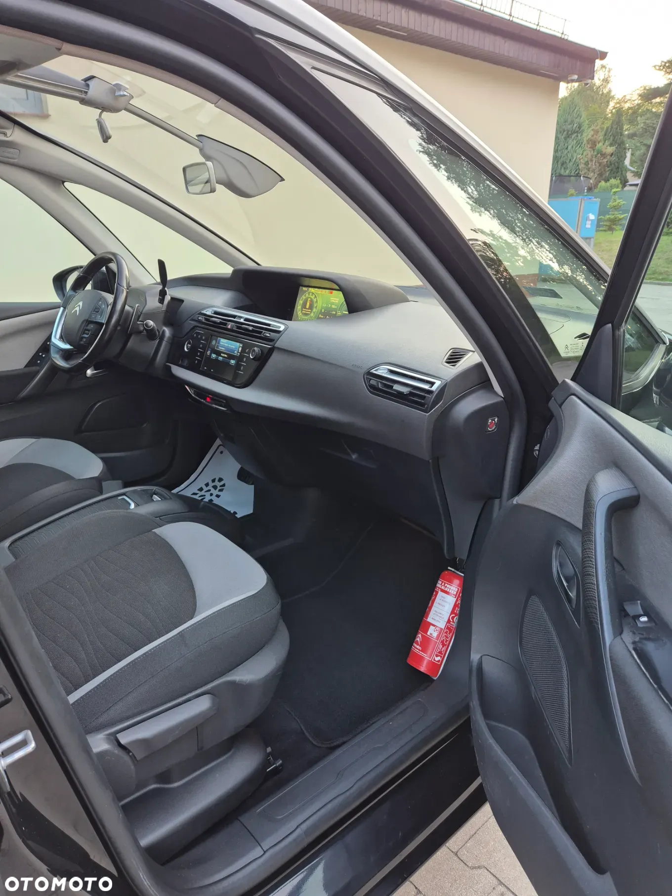 Citroën C4 Grand Picasso BlueHDi 120 EAT6 Exclusive - 12