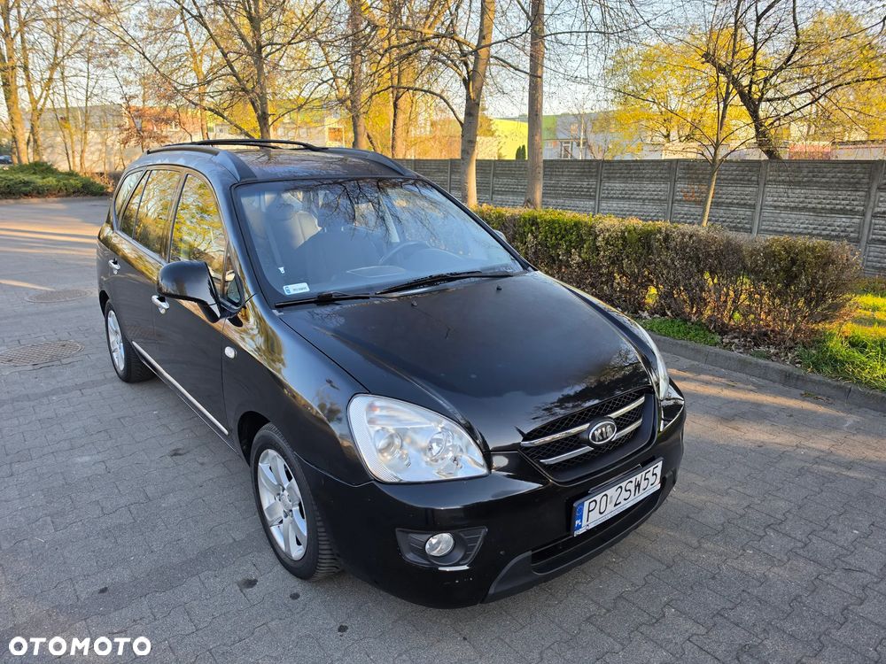 Kia Carens - 1