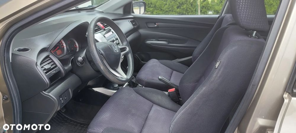 Honda City 1.4 Comfort - 4