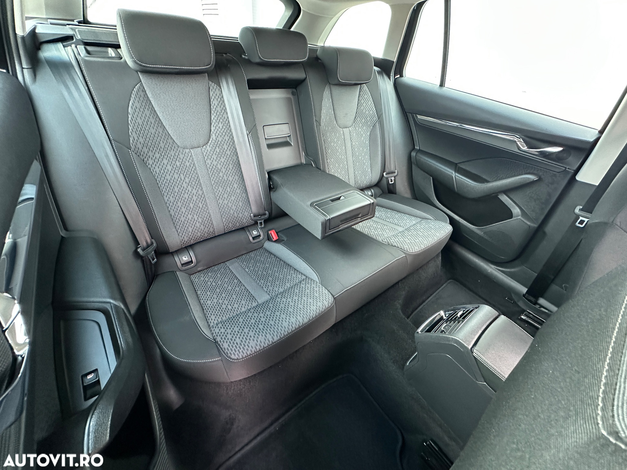 Skoda Octavia Combi 2.0 TDI 150 CP DSG Sportline - 7