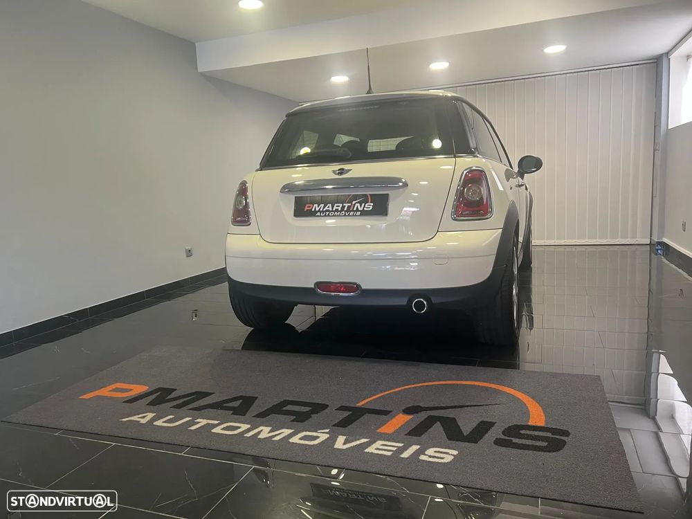 MINI 3 Portas One D - 20
