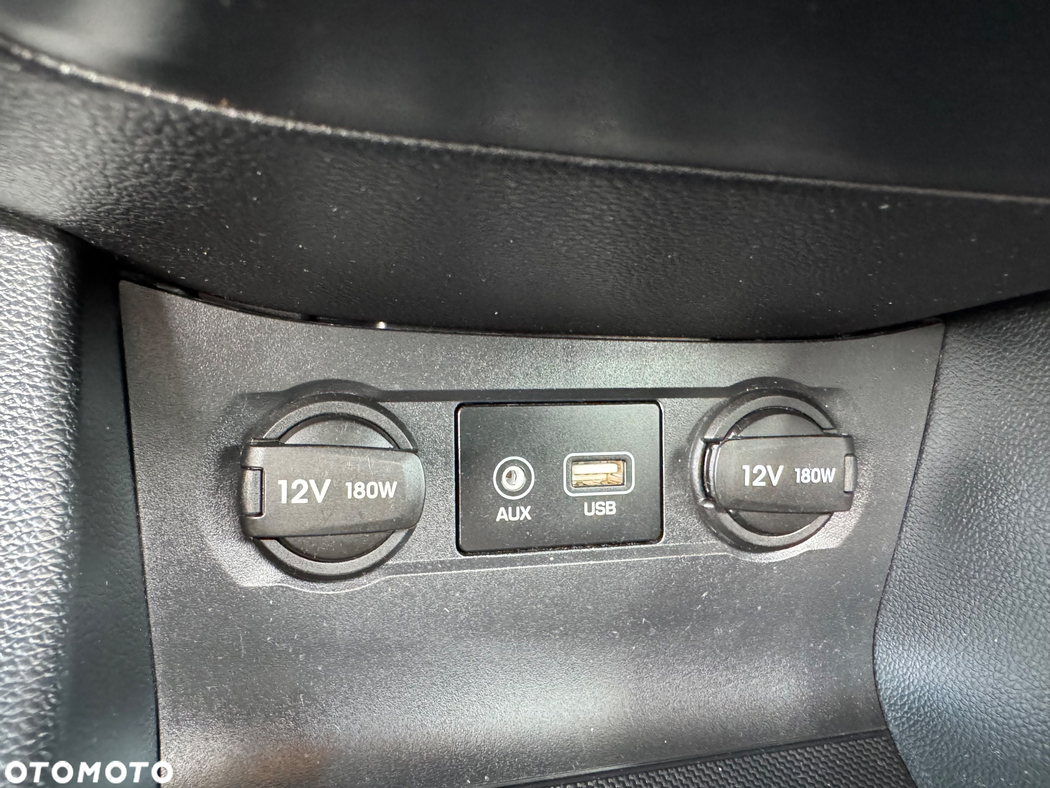 Hyundai i20 1.4 YES Gold - 24