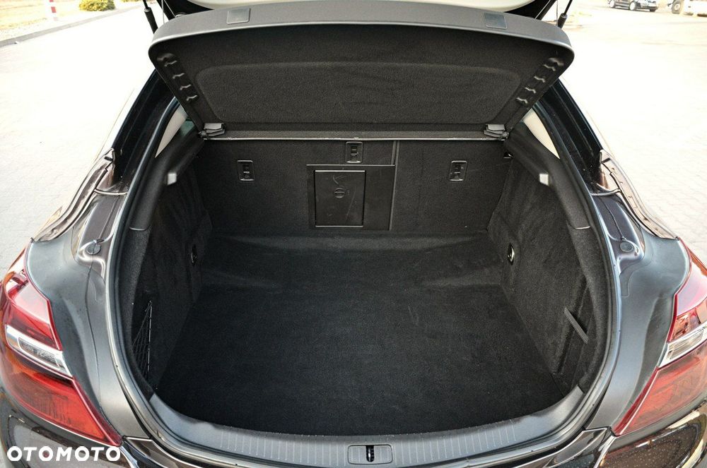 Opel Insignia - 27