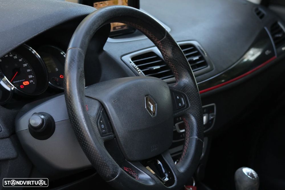 Renault Mégane Sport Tourer 1.5 dCi GT Line SS - 23