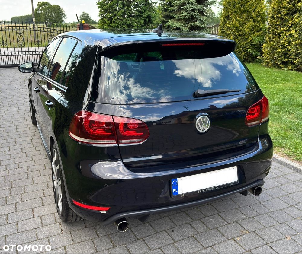 Volkswagen Golf VI 2.0 TSI GTI - 3