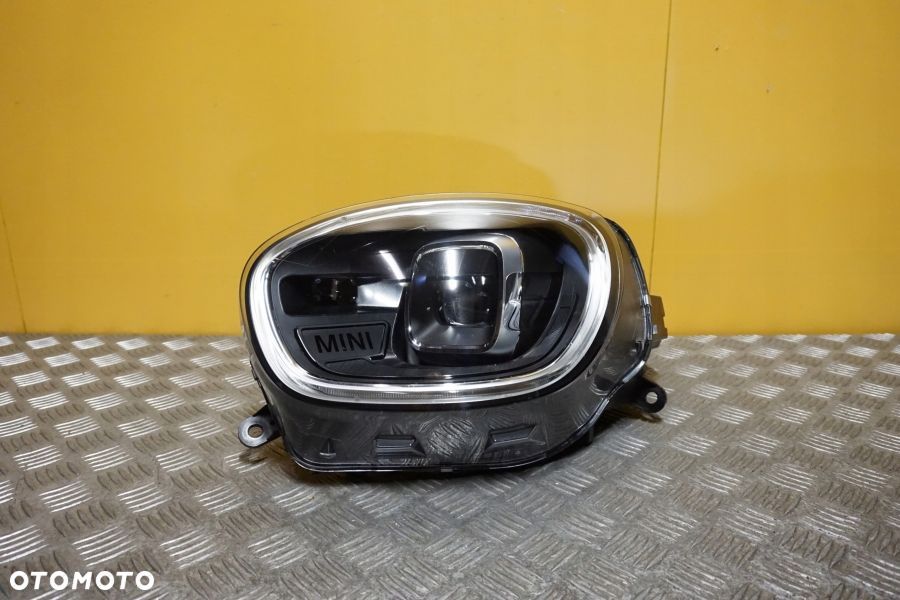 MINI COOPER COUNTRYMAN LCI F60 2020 - REFLEKTOR LAMPA LEWA LED USA - 1