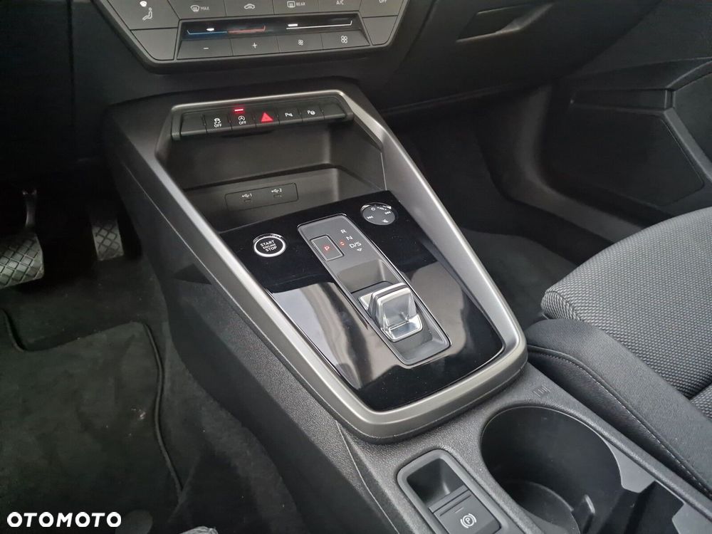 Audi A3 Limousine 30 TFSI mHEV S tronic - 15