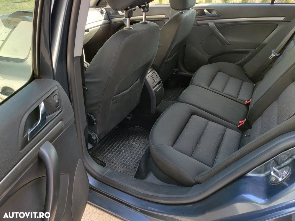 Skoda Octavia 2.0 TDI DPF Elegance - 14