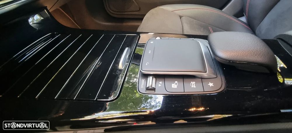 Mercedes-Benz CLA 250 e Shooting Brake AMG Line - 22