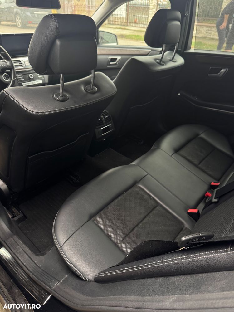 Mercedes-Benz E 300 T BlueTEC 9G-TRONIC Elegance - 8