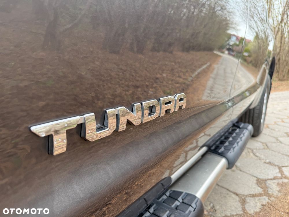 Toyota Tundra - 14