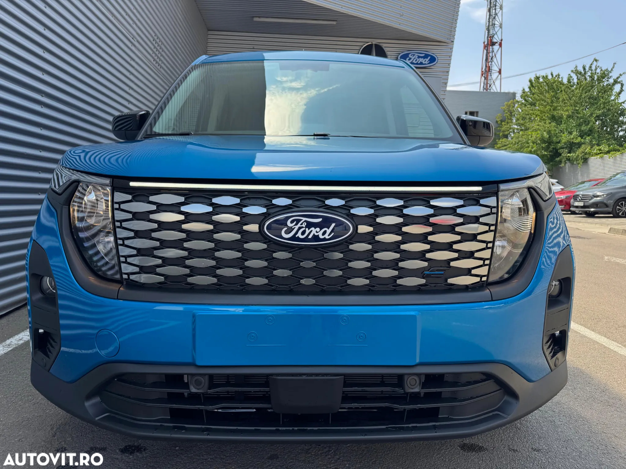 Ford Tourneo Courier - 8